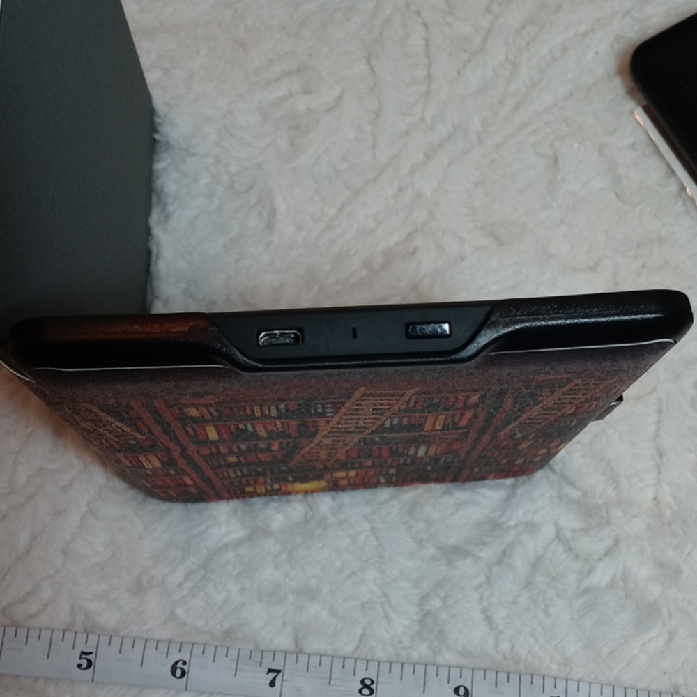 Paperwhite Shell Case With Screen Cover - Picture 4 of 9